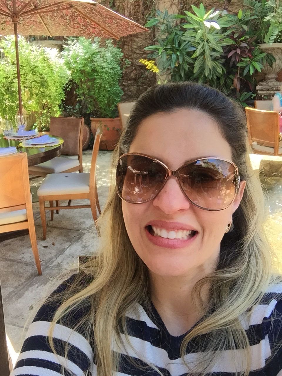 <em>Andrea V.</em>